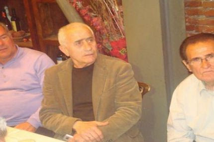 Ο Μίμης Παπαϊωάννου τραγουδά τον ύμνο της ΑΕΚ