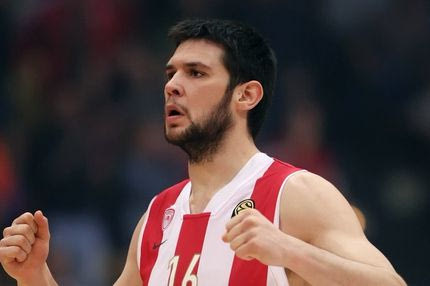 Αύξηση 100% ζητάει ο Παπανικολάου