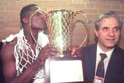 Το VIDEO αποθέωση για τον Παύλο Γιαννακόπουλο