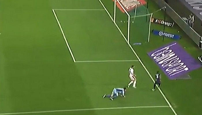 Δεν μέτρησε η γκολάρα του Τιάγκο Σίλβα