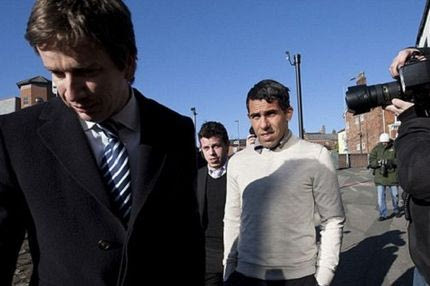 Ποινή κοινωνικής εργασίας στον Κάρλος Τέβες