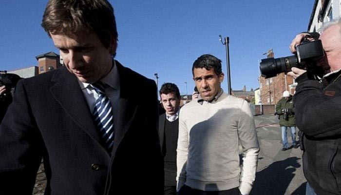 Ποινή κοινωνικής εργασίας στον Κάρλος Τέβες