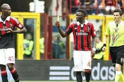 Ο Μουντάρι έδειξε κίτρινη κάρτα στον Μπαλοτέλι!