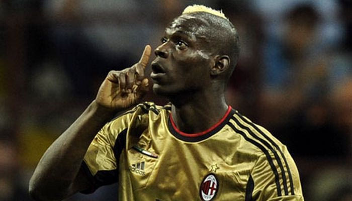 Μπαλοτέλι: “Αν ξανακούσω ρατσιστικά συνθήματα, θα φύγω από το γήπεδο!”