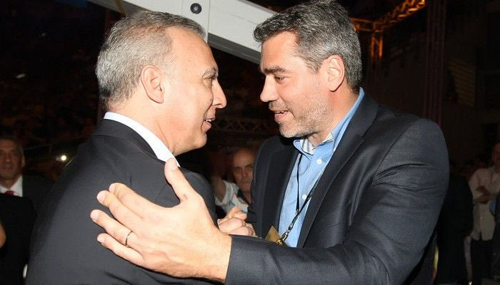 Σιγάλας στο Contra.gr: “Κάναμε χειραψία με τον Γκάλη και κοιτούσα επί ώρα το χέρι μου”