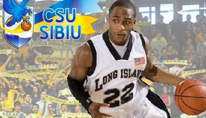 Παίκτη για ένα παιχνίδι πήρε ο Ηλυσιακός