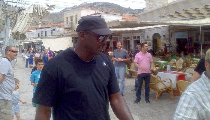 Ο Τζόρνταν στην Υδρα (pic)
