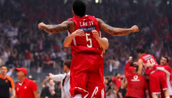 Λο στο Contra.gr: “Βγάζω το καπέλο στον Μπαρτζώκα”