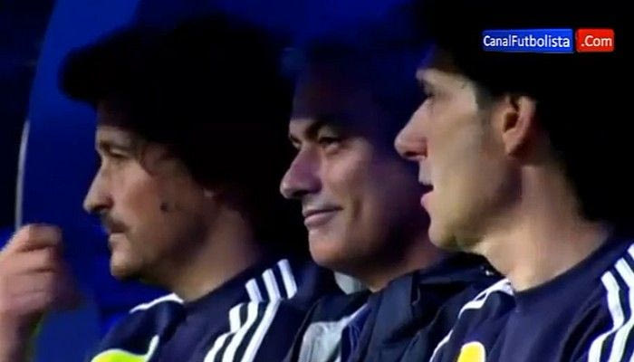 Ο Ζοζέ Μουρίνιο ξαναγίνεται παιδί