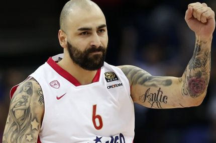 “Βολές” Άντιτς κατά Μπαρτζώκα