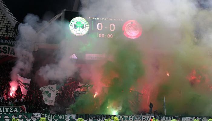 Θύρα 13 προς Αλαφούζο και μετόχους