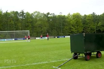 Μακρινό… καλάθι από τον Φαν Μπόμελ