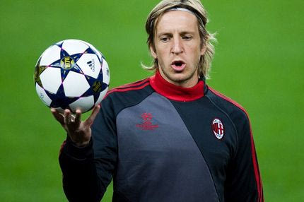 Ολοσέλιδη καταχώρηση της Μίλαν για τον Αμπροζίνι