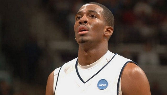 Eμεινε ο Μπράουν