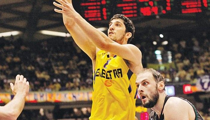 Πληρώνει για ν’ αφήσει ελεύθερο τον Ελιγιάχου