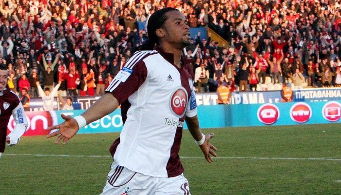 Έκπληξη με Γκουέλα