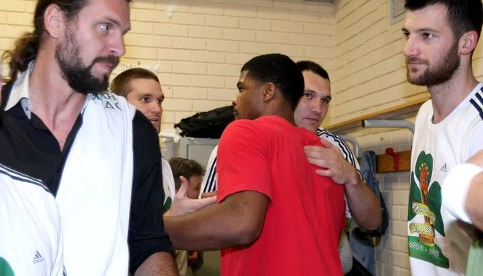 Σπάνια επίδειξη πολιτισμού από τους Μπαρτζώκα, Τόμιτς Λο και Χάινς