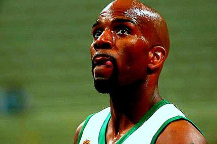 Kάρι: “Οφείλουμε να “προστατεύσουμε” το γήπεδό μας