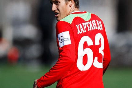 Διεθνής και αρχηγός της Λοκομοτίβ Β’