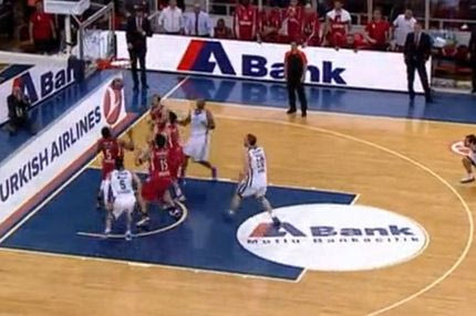 Κορυφαίο το buzzer-beater του Λούκας