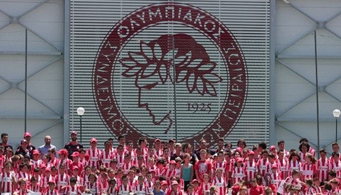 Με μασκότ!