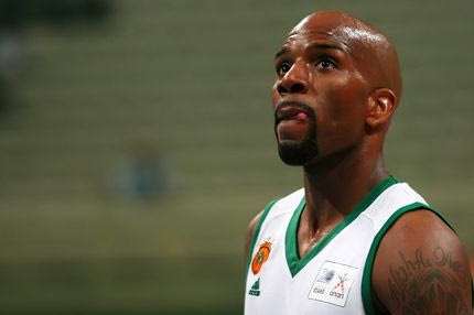 Κάρι στο Contra.gr: “Ο Παναθηναϊκός παίζει μπάσκετ με όλη τη σημασία της φράσης”