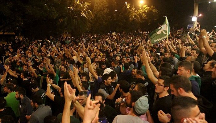 Φιέστα στο “Κάραβελ”