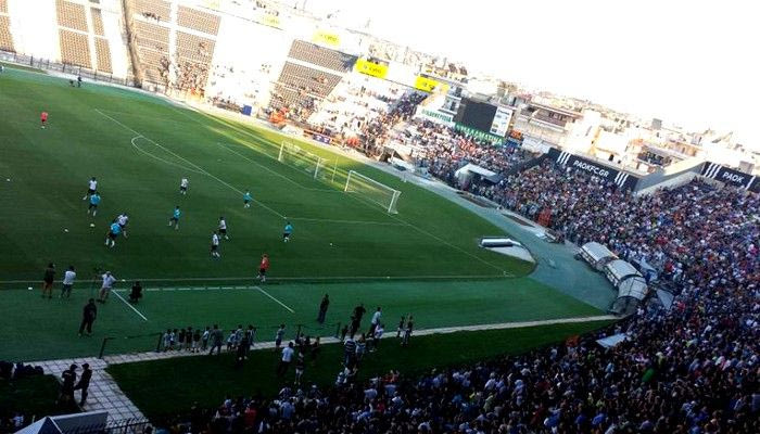 Αποθέωση για Στέφενς και παίκτες στην “πρώτη”