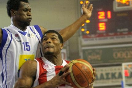 Ο Χάινς φέρνει… Πετγουέι, Μαυροκεφαλίδη