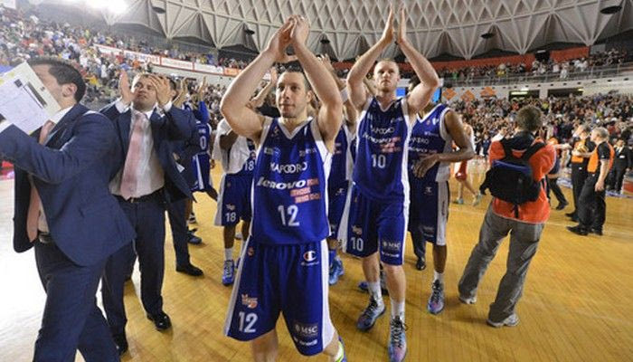 Φαβορί για την πρόκριση η Καντού, έκανε το 3-2