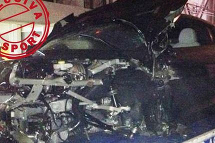 Ολική καταστροφή στο αυτοκίνητο του Σάντσες (pic)