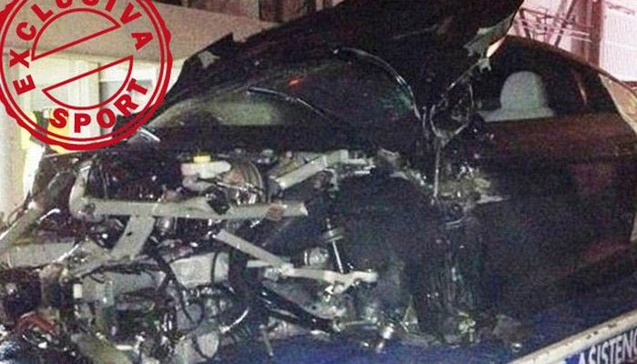 Ολική καταστροφή στο αυτοκίνητο του Σάντσες (pic)