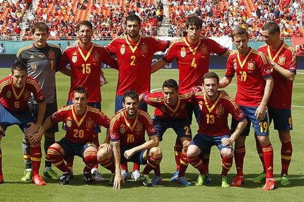 Τα ρόστερ των 8 “μονομάχων”