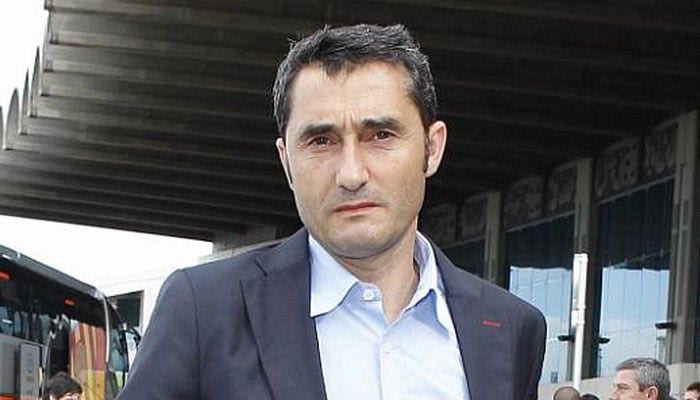 Ανακοίνωσε τον Βαλβέρδε