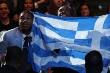 Αντετοκούμπο: “Δεν πληρώνομαι με δραχμές”