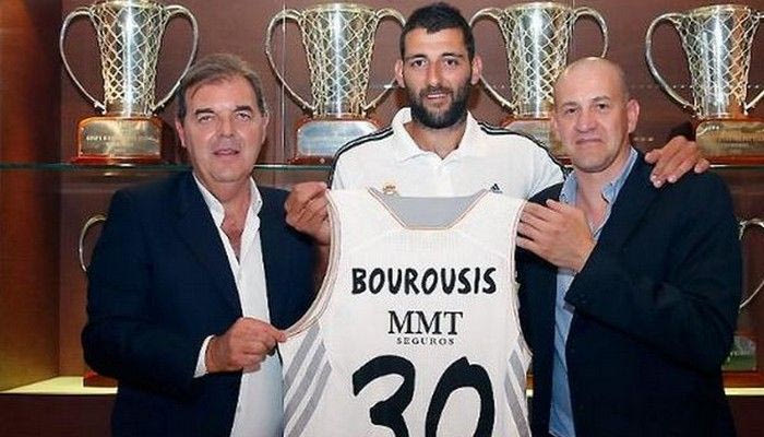 Μπουρούσης: “Δεν υποτιμάς ποτέ τον Ολυμπιακό”