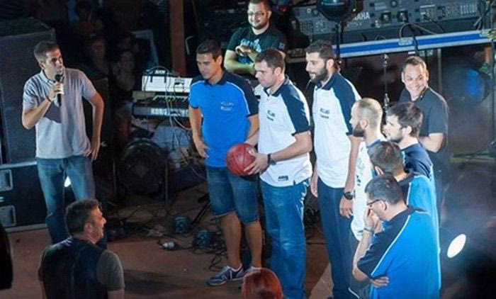 Βραβεύτηκε η Εθνική ανδρών στο Καρπενήσι