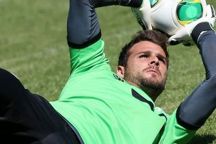 Θρίλερ με Καρνέζη