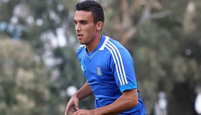 Επιμένει για Κουρμπέλη η ΑΕΚ