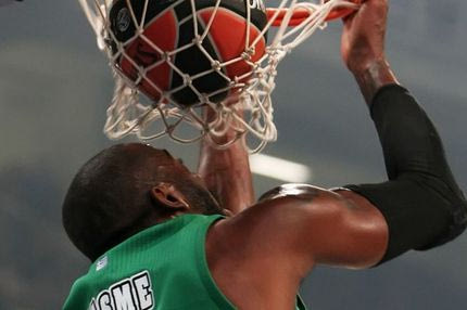 Διαμαντίδης πασάρει, Λάσμε καρφώνει