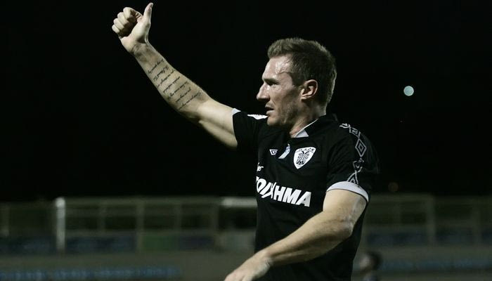 Ο Λόρενς καταγγέλλει όσα έζησε στην Ελλάδα