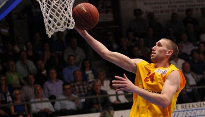 Λοτζέσκι για δύο χρόνια