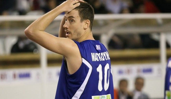 Παραμένει στον Πανελευσινιακό ο Μαγκουνής