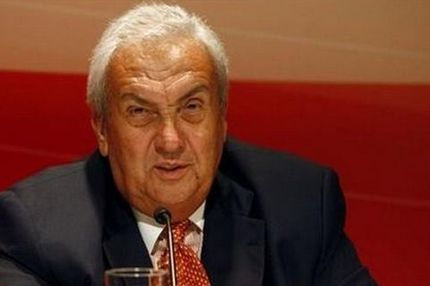 Πάει για νέο χορηγό