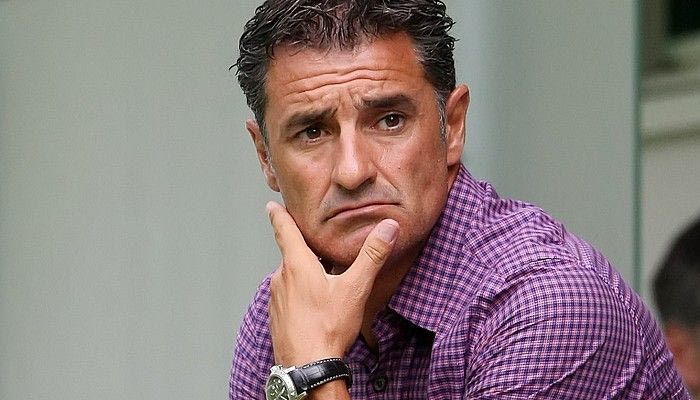 “Πρόεδρε, πάρε και προπονητή”