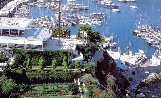 Έχει ωραία θέα…