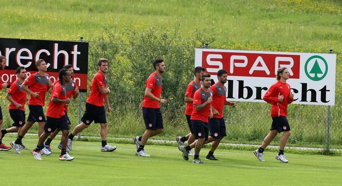 Στην Αυστρία και ο Ολαϊτάν