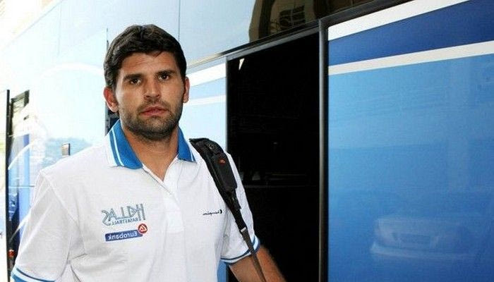 Ευχές στους διεθνείς από τον Παπαμακάριο