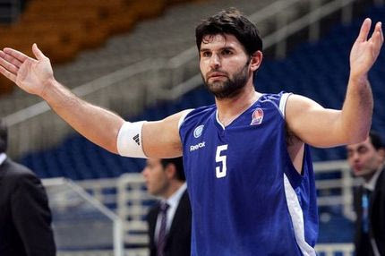 Στον Πανελευσινιακό ο Παπαμακάριος