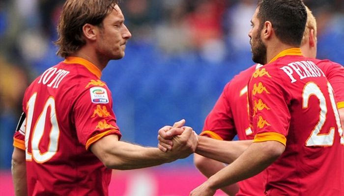 Βίοι αντίθετοι για Τότι και Περότα